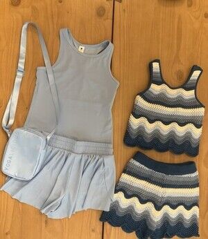 2 Outfit Bundle Girls Size 8-10 Shorts And Tank Blue Yoga Licious & Haute Hippie